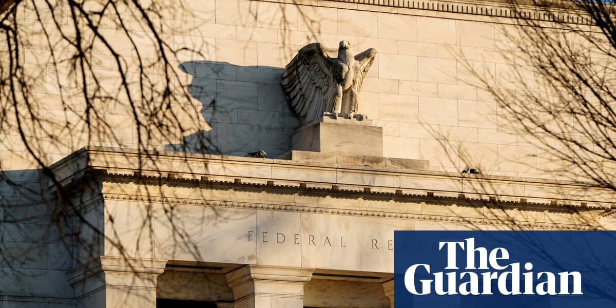 Wall Street falls sharply as Fed indicates fewer rate cuts in 2025 to fight inflation | Federal Reserve