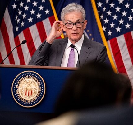 Federal Reserve Minutes Signal Measured Approach to Interest Rates in 2025