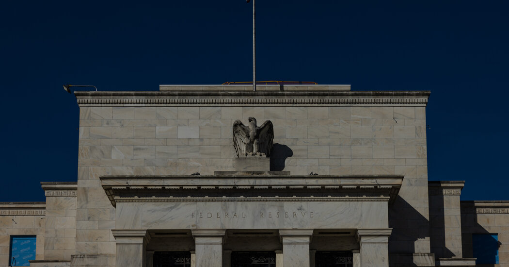 Rate-Cut Decision Was Narrow, Fed Minutes Show